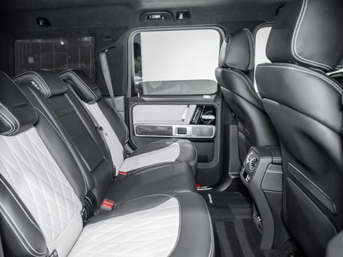 Used 2025 Mercedes-Benz G 63 AMG 4MATIC image 25
