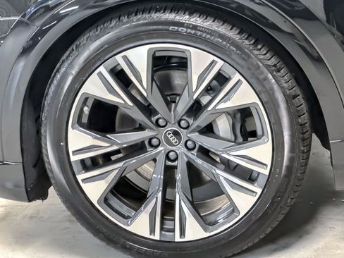 New 2026 Audi Q8 Premium Plus image 24