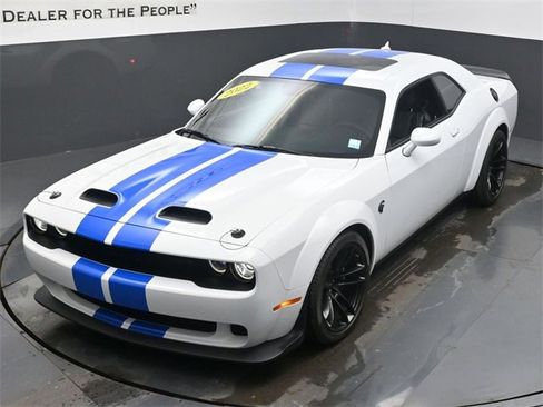 Used 2022 Dodge Challenger SRT Hellcat image 38