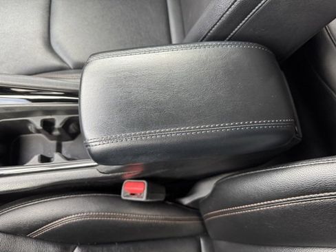 Used 2024 Jeep Compass Limited image 18