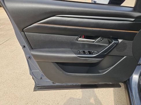 Used 2025 MAZDA CX-50 AWD 2.5 Hybrid w/ Premium Pkg image 14