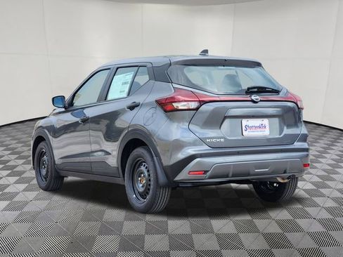 New 2025 Nissan Kicks Play S image 4