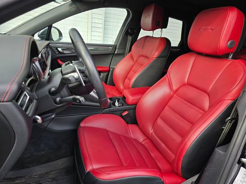 Used 2024 Porsche Macan GTS w/ Premium Plus Package image 51