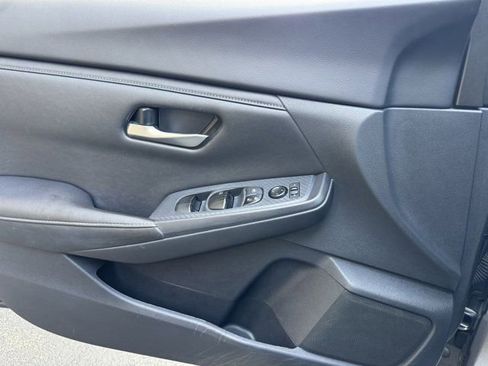 Used 2024 Nissan Sentra SV FWD image 24