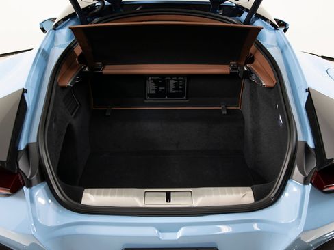 Certified 2025 Ferrari 12Cilindri RWD image 31