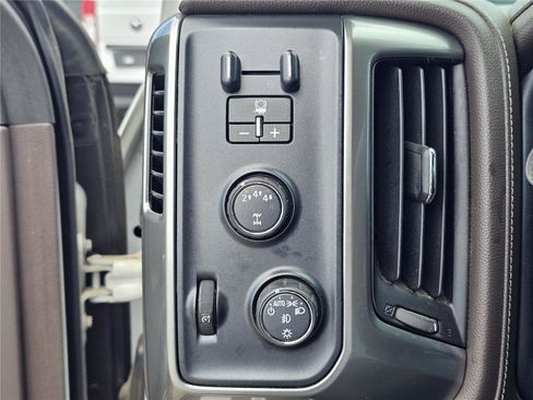 Used 2019 Chevrolet Silverado 2500 LTZ w/ Duramax Plus Package AWD/4WD image 19