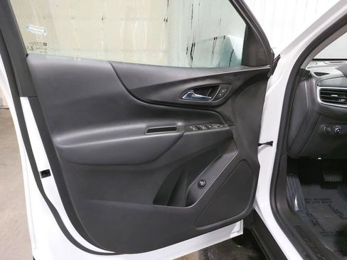 Used 2022 Chevrolet Equinox LT AWD/4WD image 28