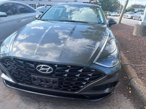 Used 2023 Hyundai Sonata SEL w/ Convenience Package FWD image 3