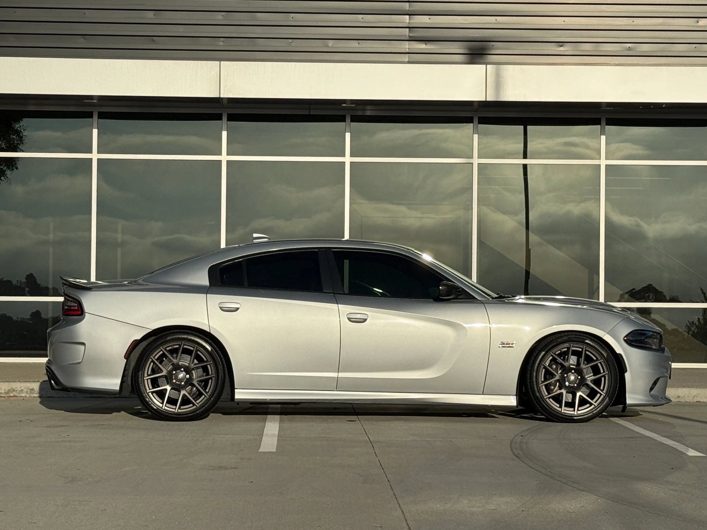 Used 2019 Dodge Charger Scat Pack w/ Plus Group RWD image 6