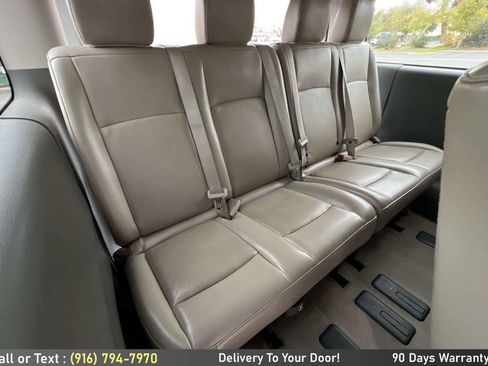 Used 2013 Nissan NV 3500 SL w/ Technology Pkg image 19