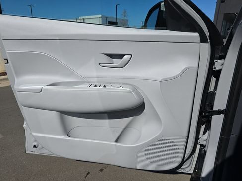 New 2026 Hyundai Kona SE image 28