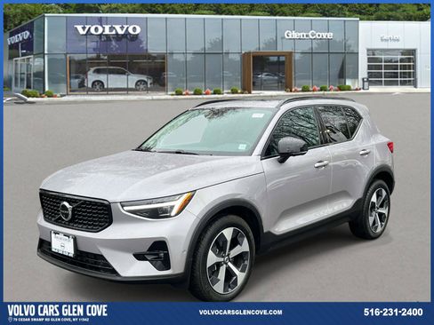 Certified 2026 Volvo XC40 B5 Plus w/ Protection Package Premier AWD/4WD image 2