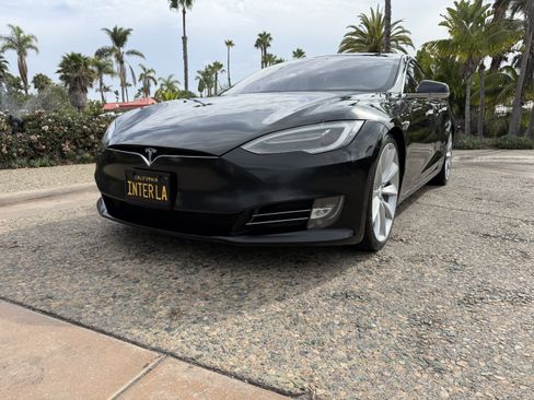 Used 2016 Tesla Model S 75D AWD/4WD image 3
