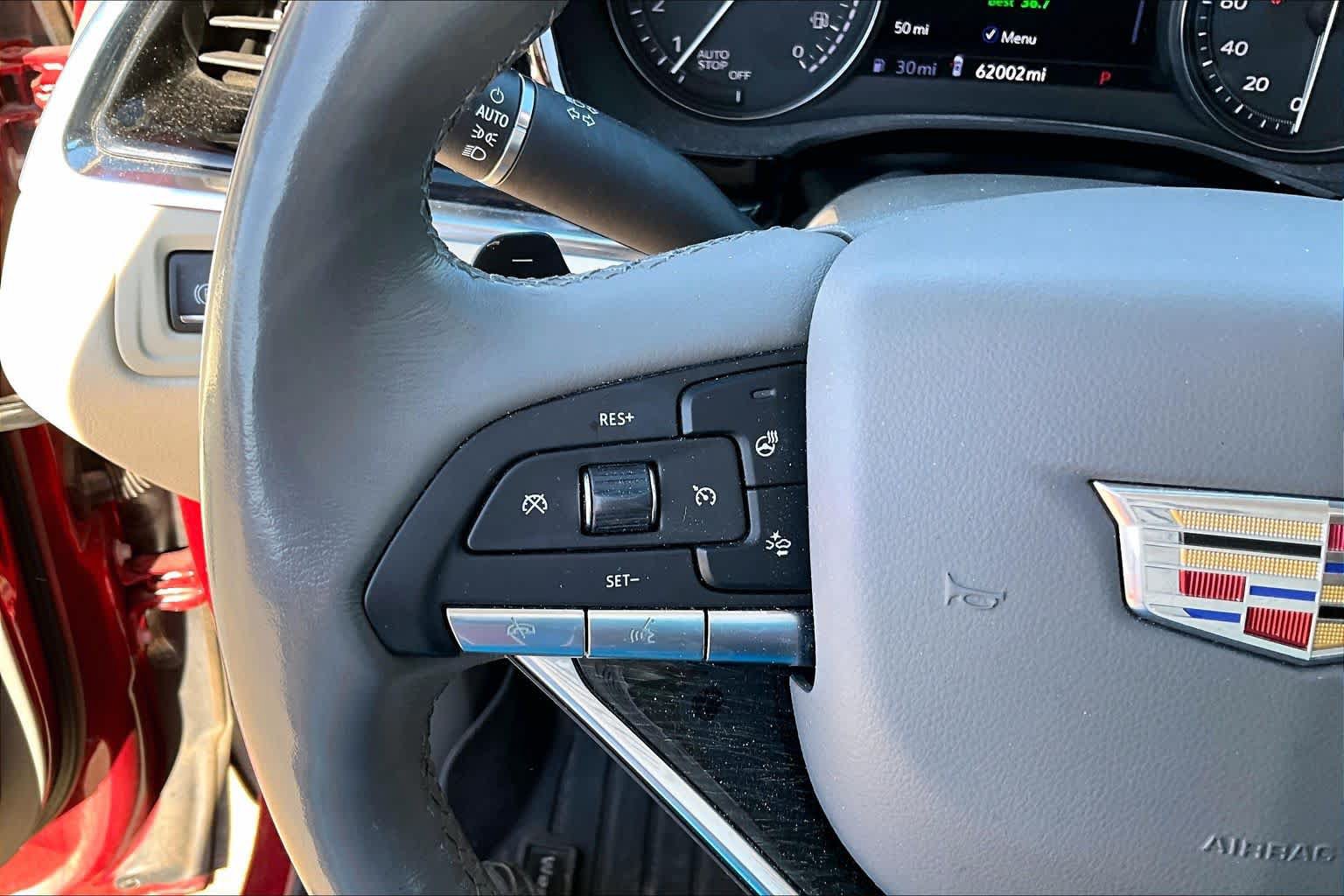 Used 2020 Cadillac XT6 Premium Luxury FWD image 22