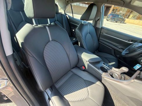 Used 2024 Toyota Camry SE AWD/4WD image 42