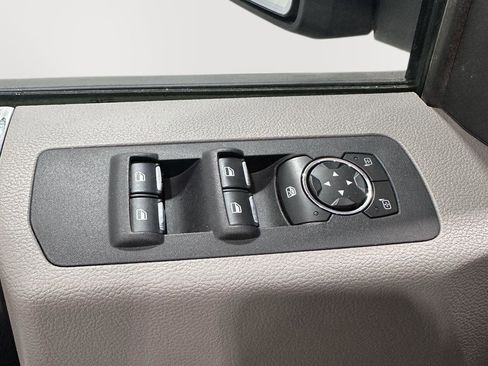Used 2016 Ford F150 XLT w/ Equipment Group 302A Luxury AWD/4WD image 13