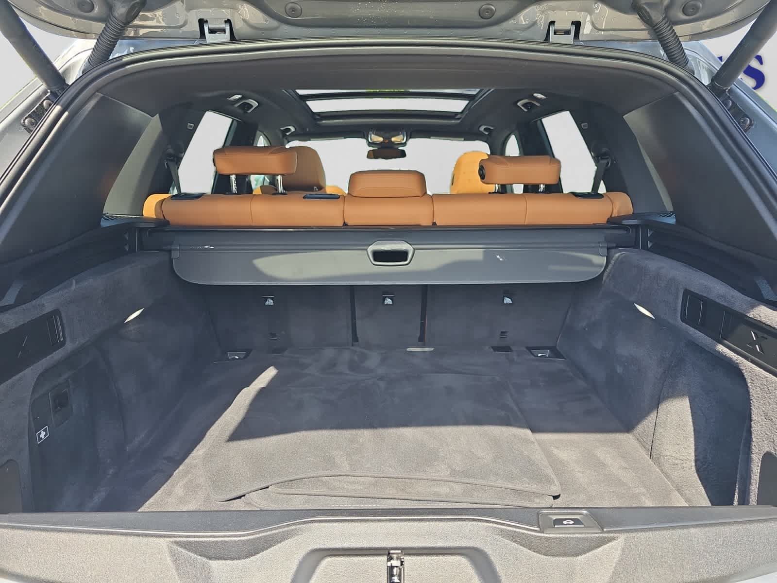 Used 2025 BMW X5 xDrive40i AWD/4WD image 4