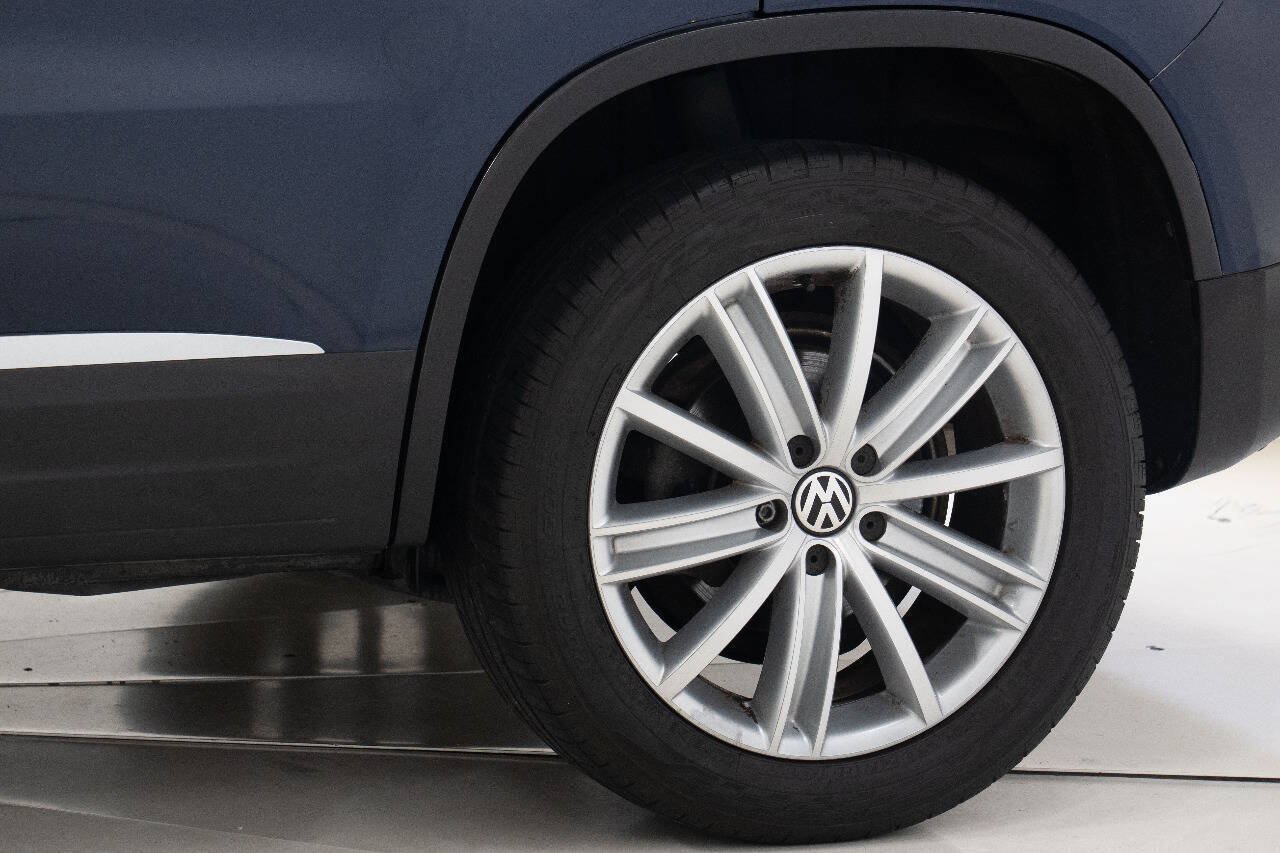 Used 2013 Volkswagen Tiguan SE FWD image 24