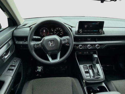 Used 2025 Honda CR-V EX image 18