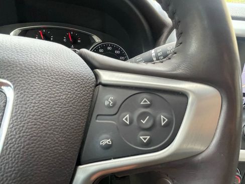 Used 2019 GMC Acadia SLT image 15