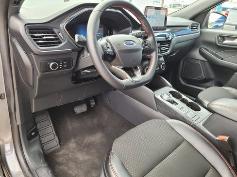 Used 2025 Ford Escape ST-Line AWD/4WD image 18