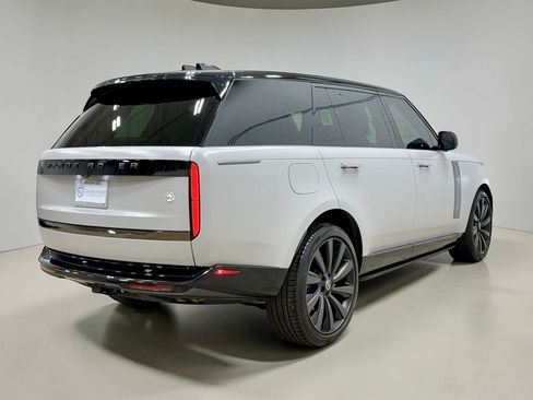 Used 2024 Land Rover Range Rover SV image 15