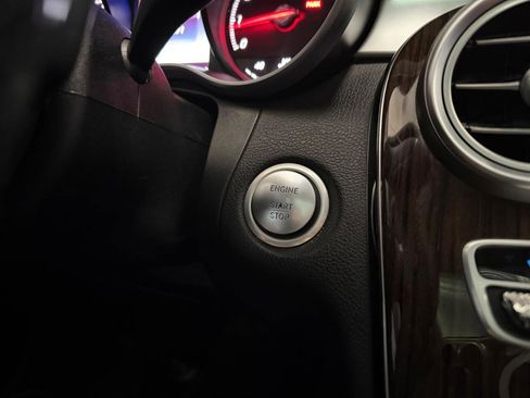 Used 2016 Mercedes-Benz C 300 4MATIC Sedan image 34