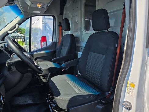 Used 2020 Ford Transit 250 Medium Roof RWD image 10