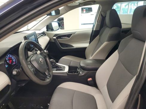 Used 2022 Toyota RAV4 XLE w/ Convenience Package image 16