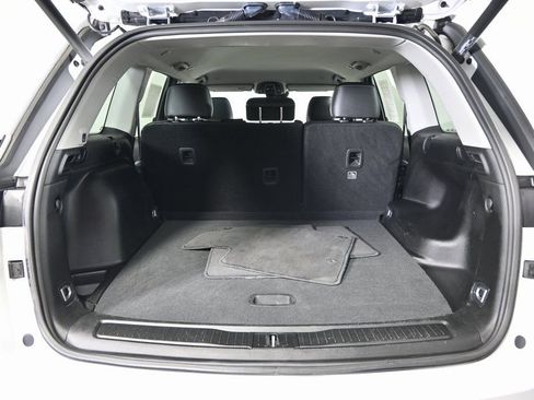 Used 2023 Jeep Grand Cherokee Limited image 17