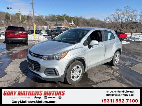 Used 2017 Chevrolet Trax LS image 1