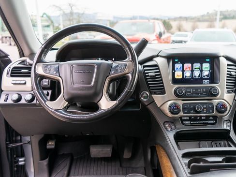 Used 2019 GMC Yukon Denali w/ Open Road Package image 17