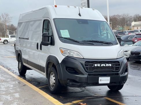 Used 2023 RAM ProMaster 2500 image 2