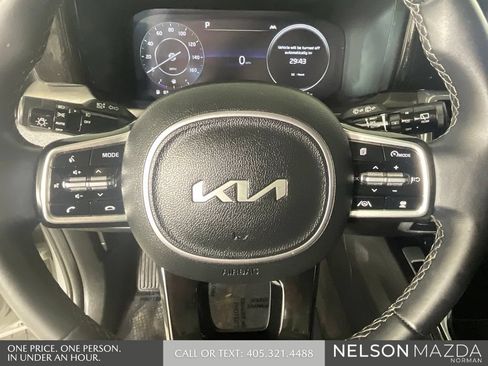 Used 2023 Kia Sorento SX AWD/4WD image 47