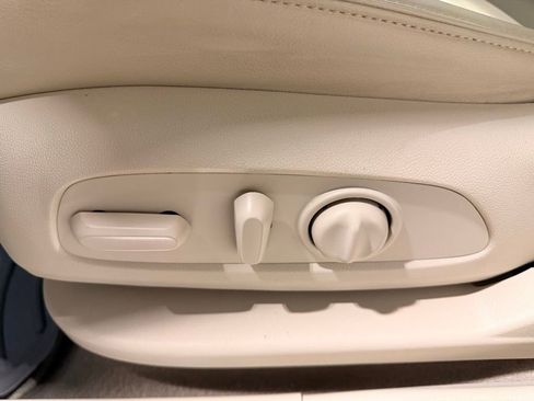 Used 2022 GMC Acadia Denali w/ Denali Ultimate Package image 14