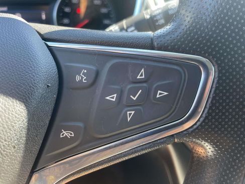 Used 2019 Chevrolet Equinox LT FWD image 21