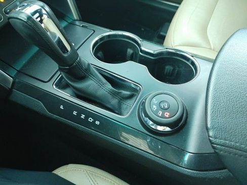 Used 2017 Ford Explorer Limited image 30