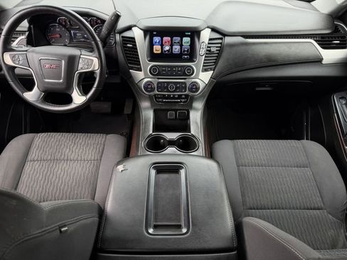 Used 2017 GMC Yukon SLE w/ SLE Value Package image 11