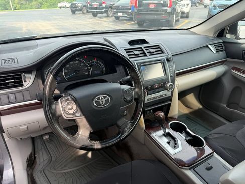 Used 2012 Toyota Camry XLE FWD image 12