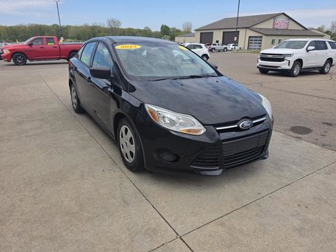 Used 2013 Ford Focus S FWD image 4