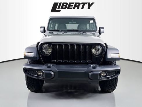 Used 2022 Jeep Wrangler Unlimited Sport image 2