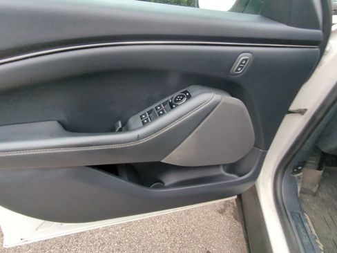 Used 2023 Ford Mustang Mach-E Select AWD/4WD image 8