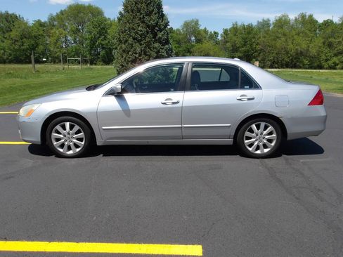 Used 2007 Honda Accord EX image 10