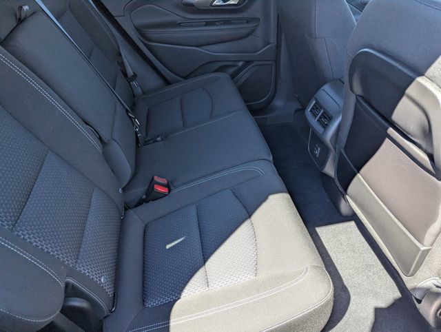 Used 2023 GMC Terrain SLE FWD image 12