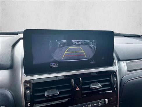 Used 2023 Lexus GX 460 Premium w/ Premium Package image 23