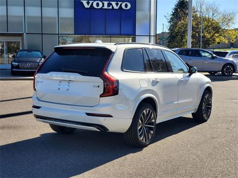 New 2026 Volvo XC90 B6 Ultra w/ Protection Package Premier image 4