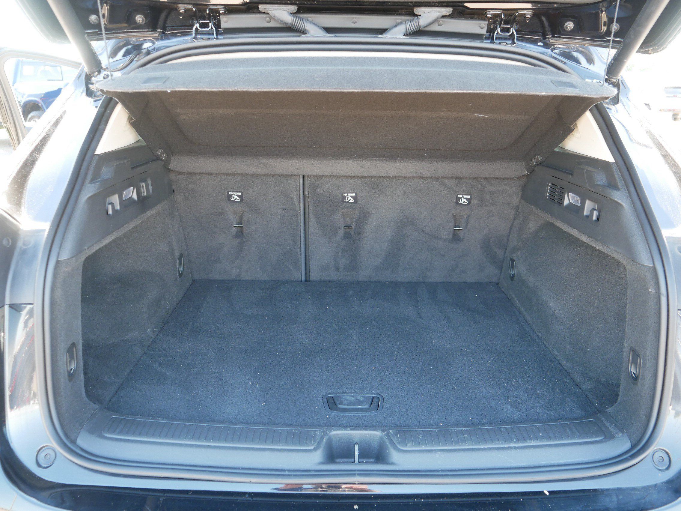 Used 2023 Buick Envision Avenir AWD/4WD image 18