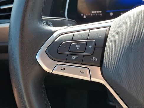 Used 2024 Volkswagen Jetta SE w/ Panoramic Sunroof Package FWD image 22