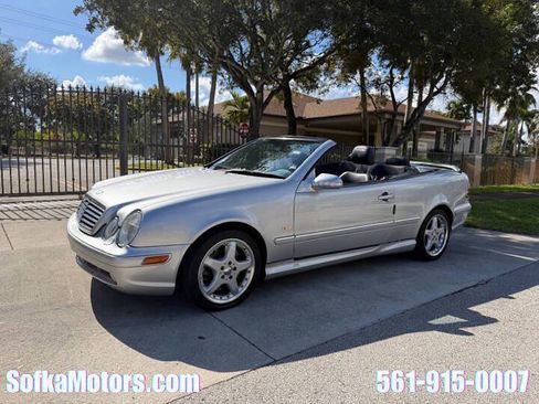 Used 2002 Mercedes-Benz CLK 55 AMG Cabriolet image 1