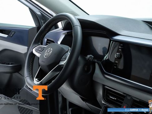 Used 2023 Volkswagen Taos SE w/ Panoramic Sunroof Package AWD/4WD image 34